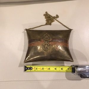 Bras crossbody antique purse